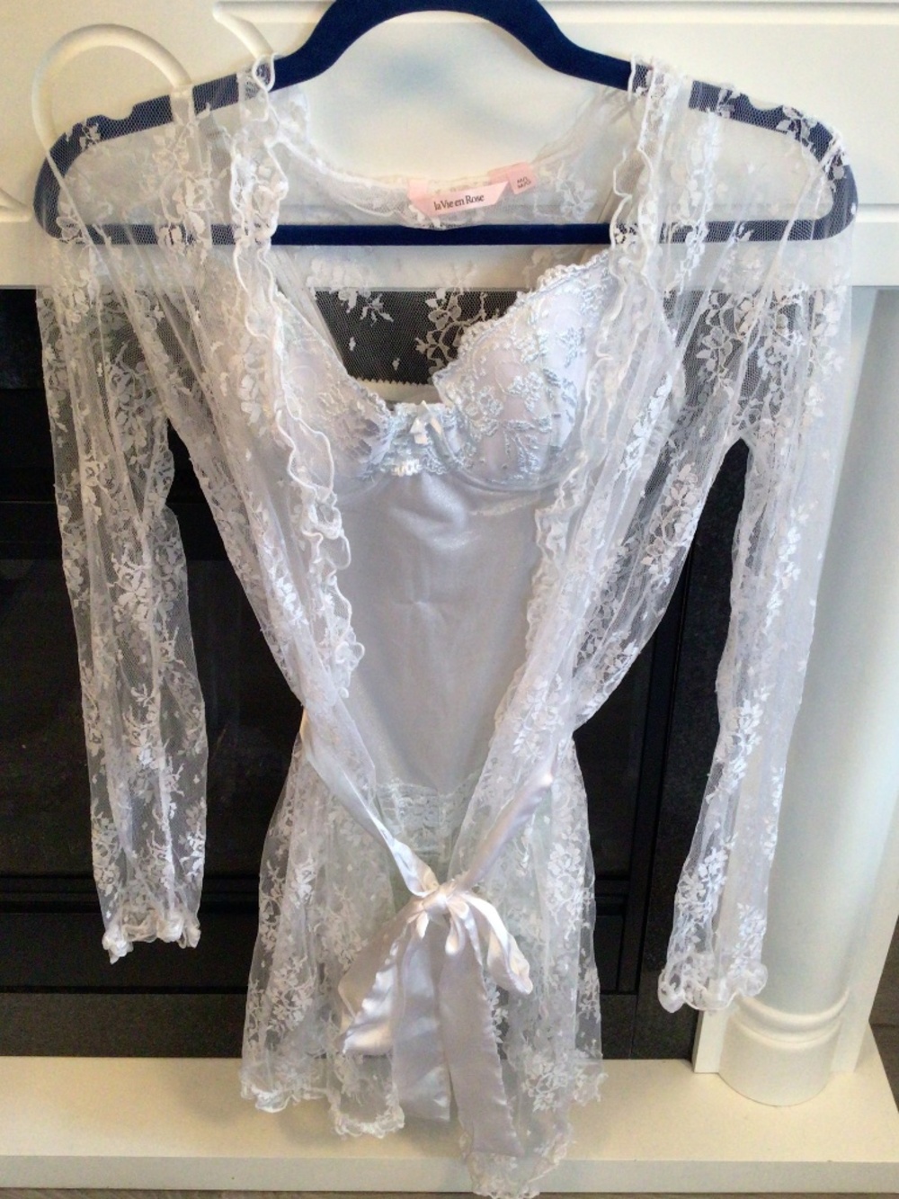 2PC bridal La vie en rose 🌹 set lace satin teddy and lace robe size M/L